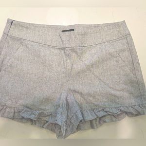 Ann Taylor Loft ruffle hem shorts. Size 0 Petite.